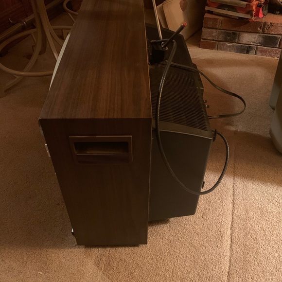 Antique Analog Sony Triniton Color T.V Receiver - Picture 4 of 6